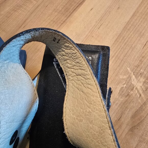 John Fluevog FLUESEUM black leather open toed wooden clog - Picture 4 of 6